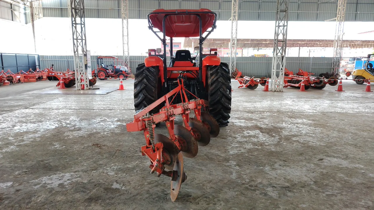 2023 Kubota M9808 – Back