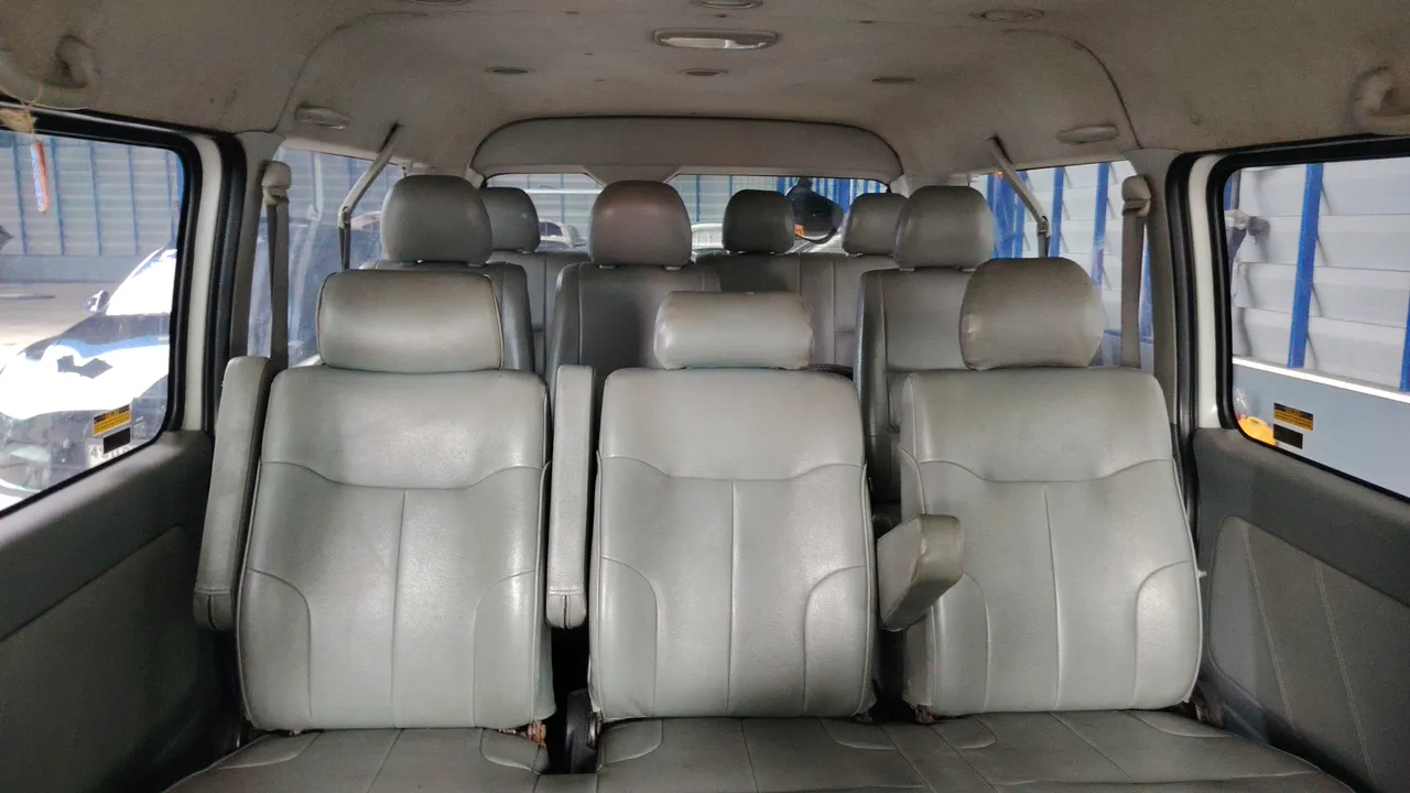 2008 Toyota Ventury – Back