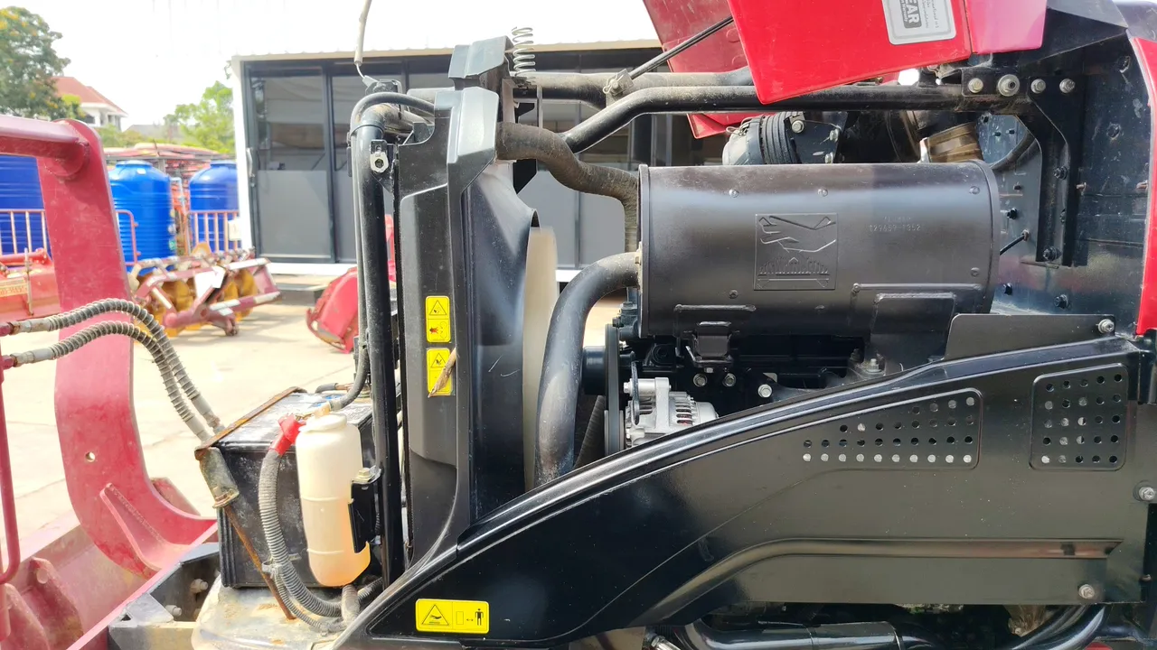 2022 Yanmar YM351A – Exterior