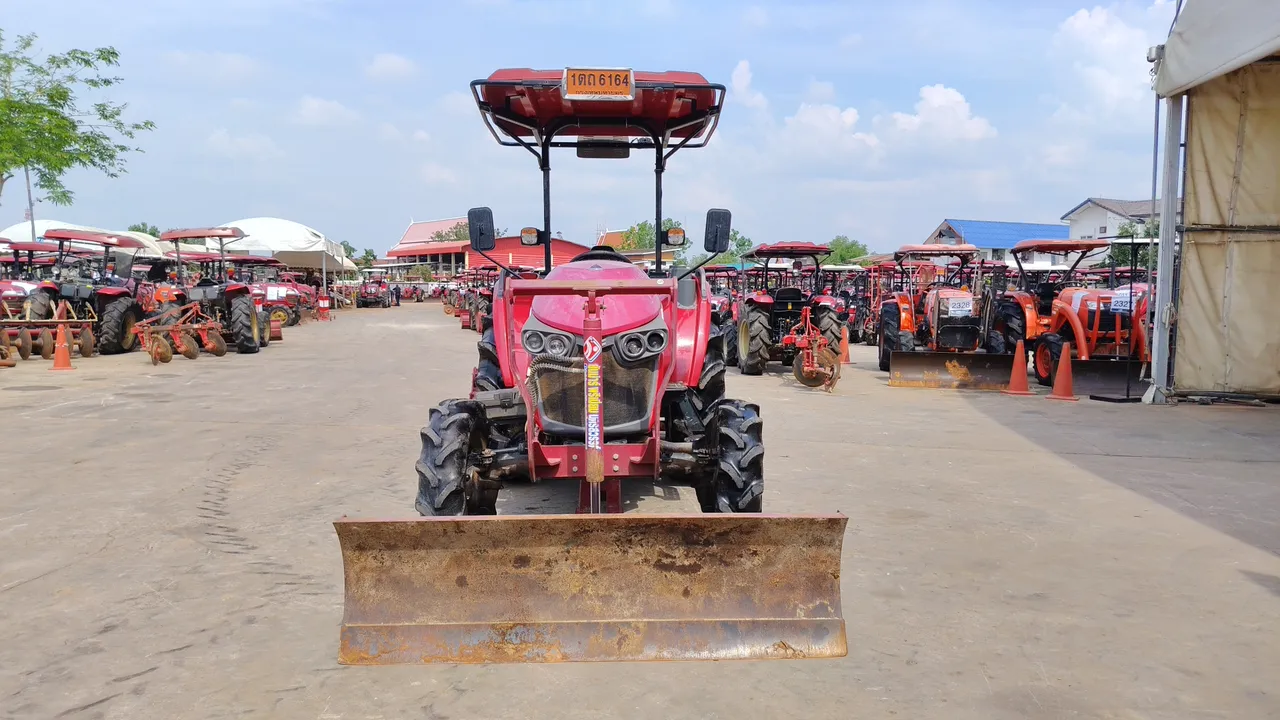 2022 Yanmar YM351A – Exterior