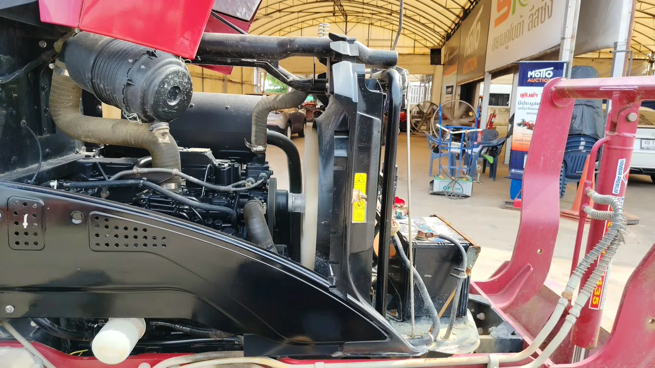2022 Yanmar YM351A – Exterior