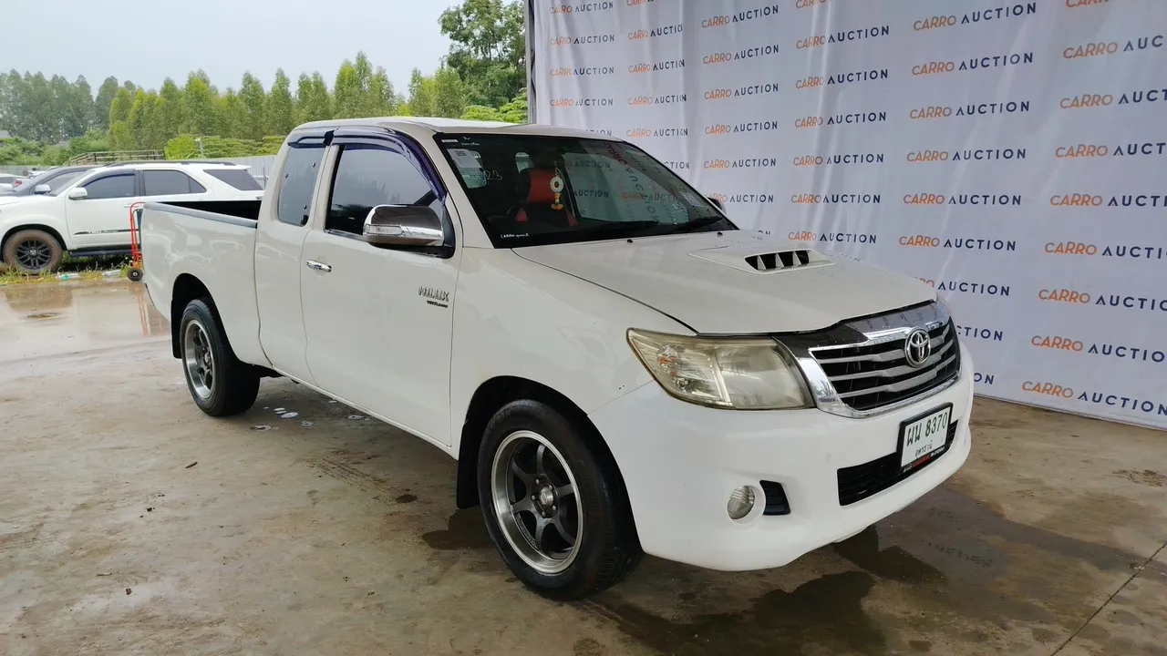 2012 Toyota Hilux Vigo – Front