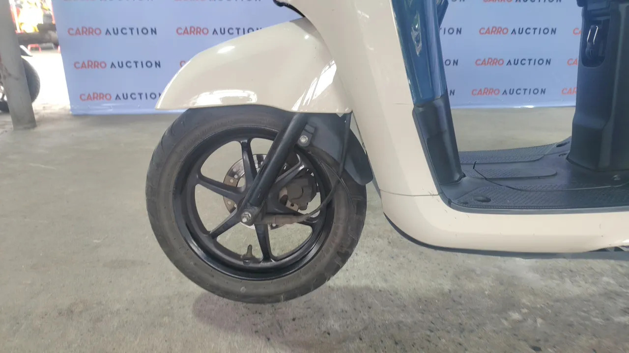 2025 Yamaha Fazzio – Wheel
