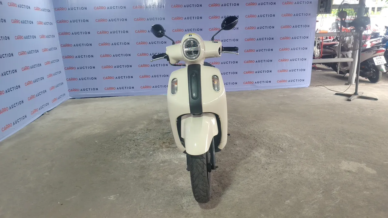 2025 Yamaha Fazzio – Front