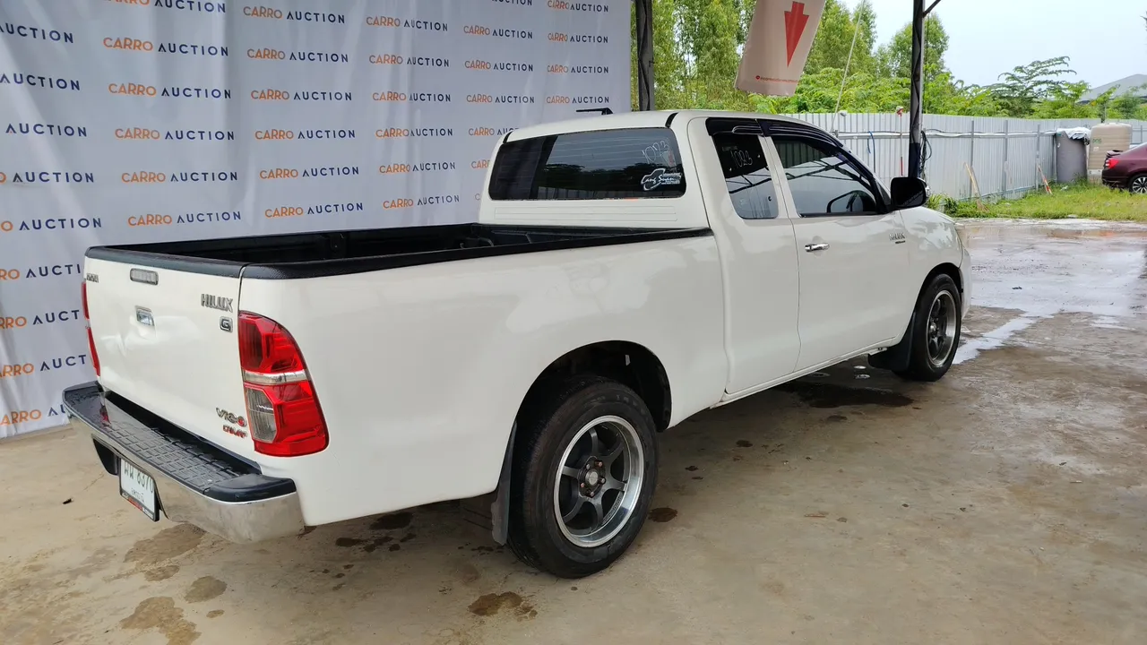 2012 Toyota Hilux Vigo – Back