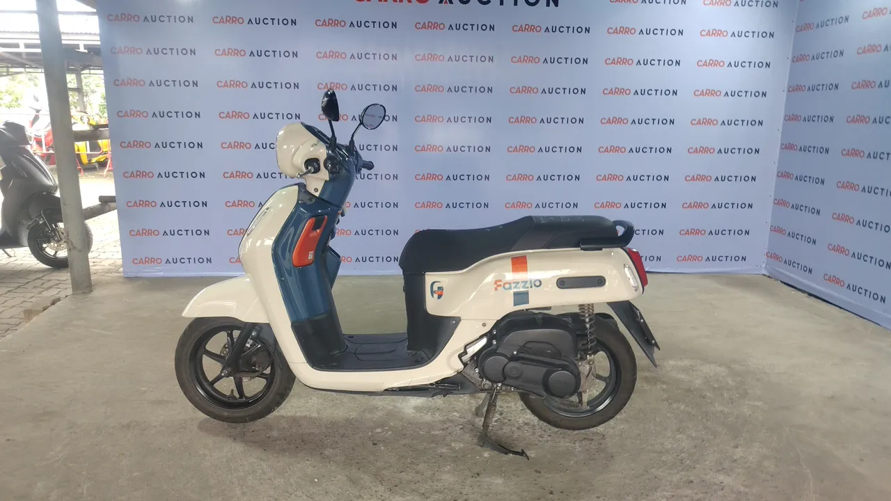 2025 Yamaha Fazzio – Side