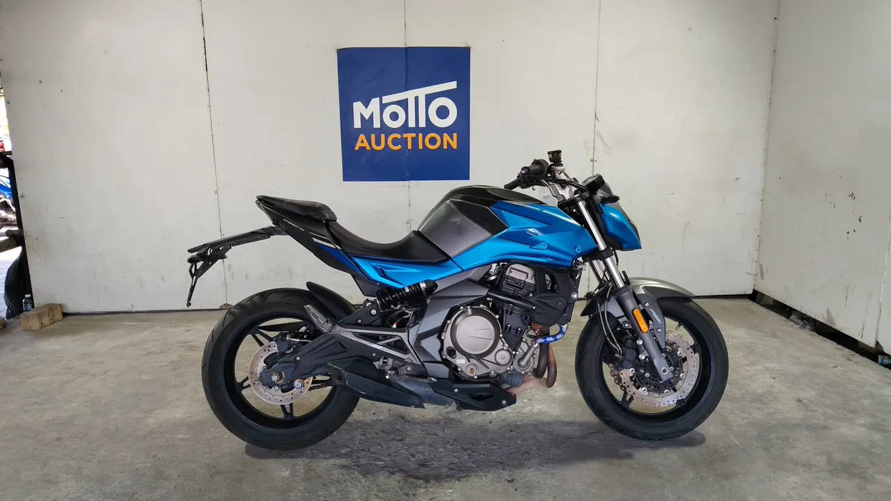 2019 CF 650 NK – Side