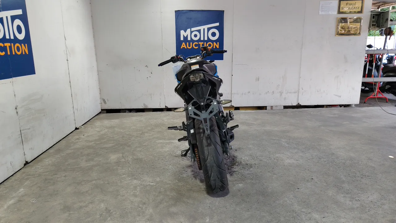 2019 CF 650 NK – Back