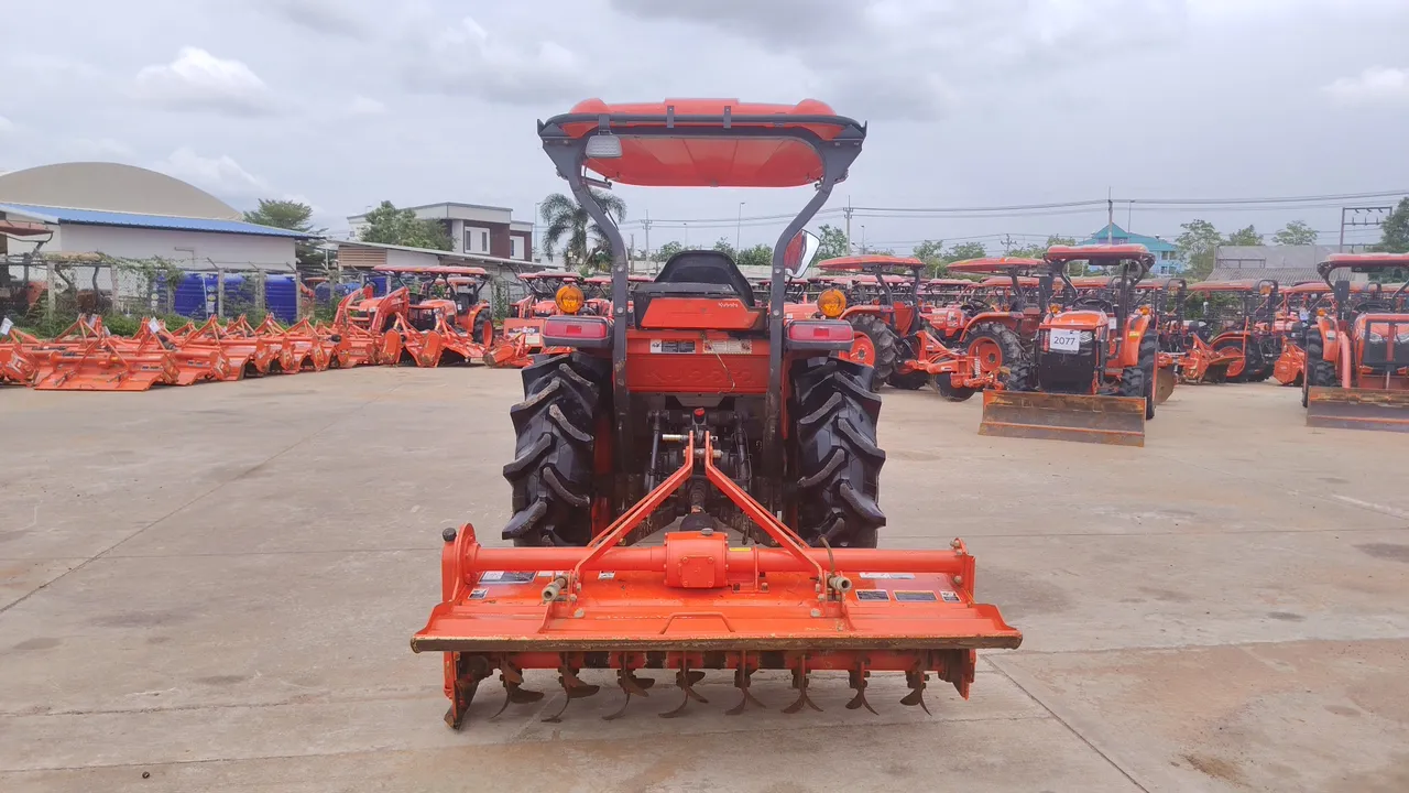 2025 Kubota L4028 – Back