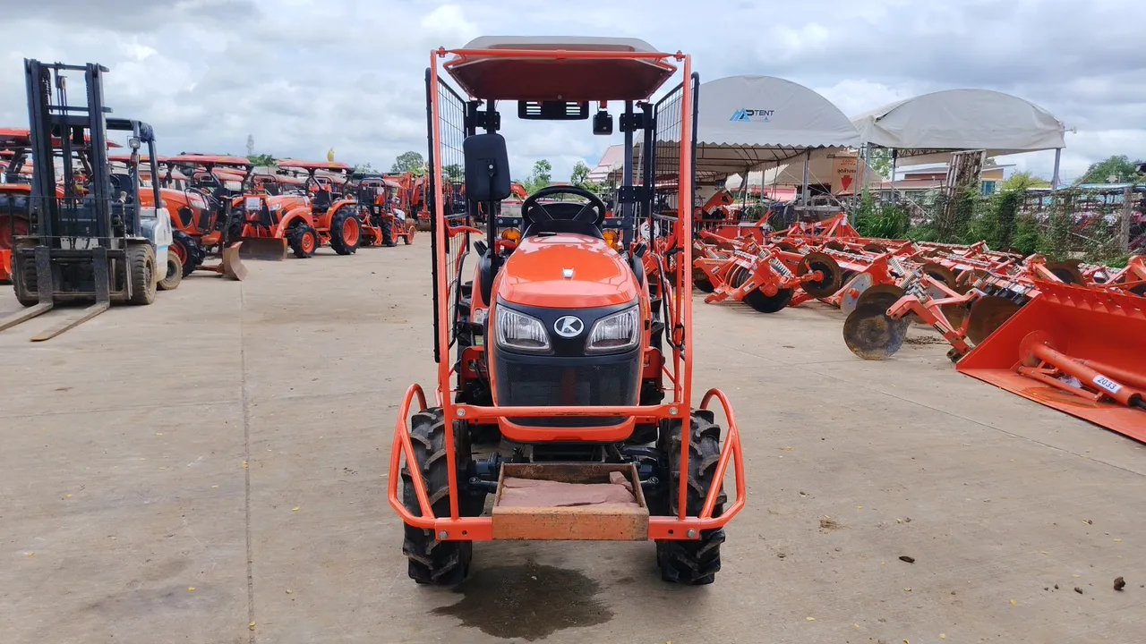 2025 Kubota B2740S-B – Exterior