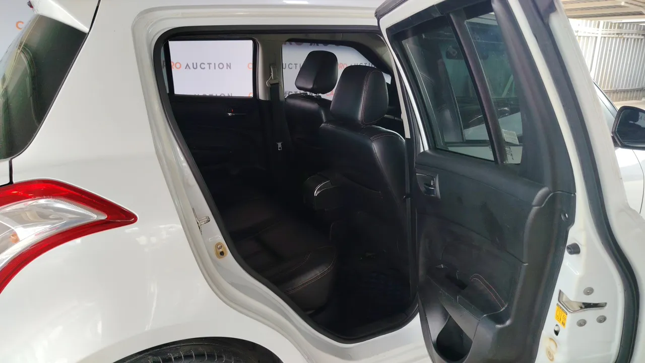 2012 Suzuki Swift – Back