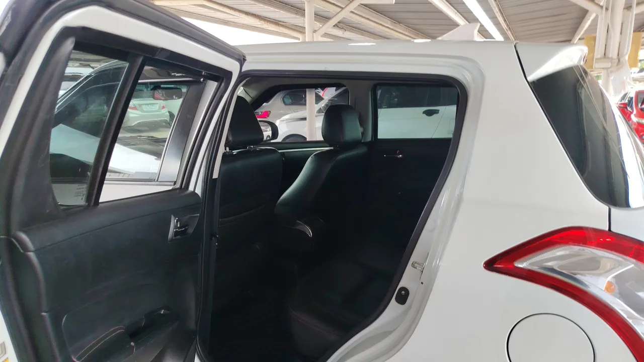 2012 Suzuki Swift – Back
