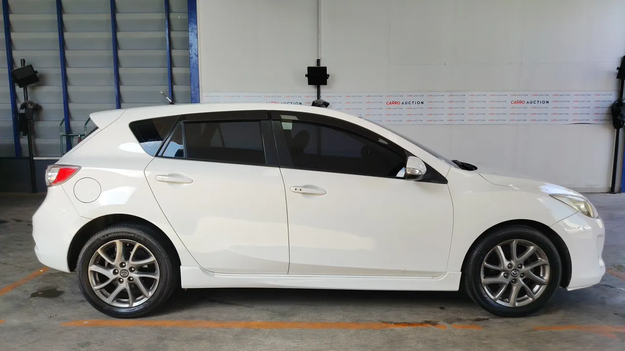 2013 Mazda Mazda3 – Exterior