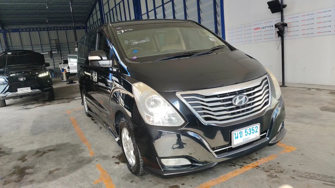 2010 Hyundai H-1 – Exterior