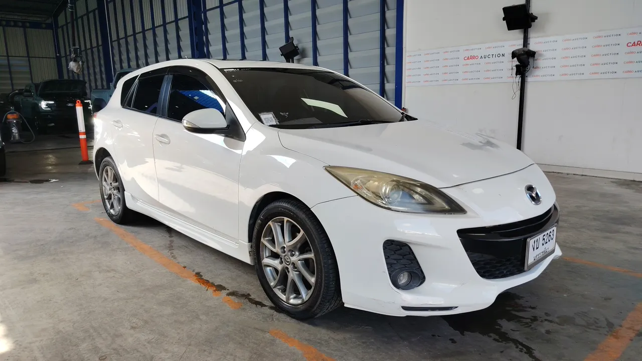 2013 Mazda Mazda3 – Exterior