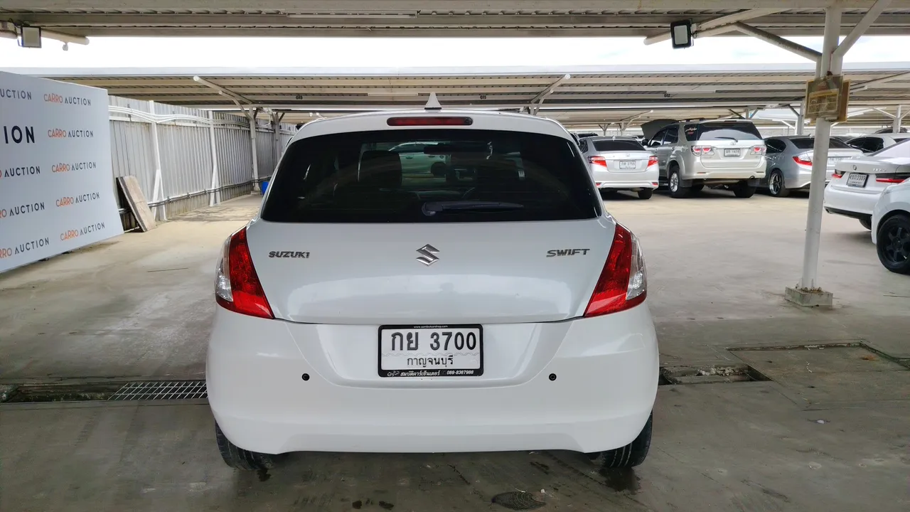 2012 Suzuki Swift – Back