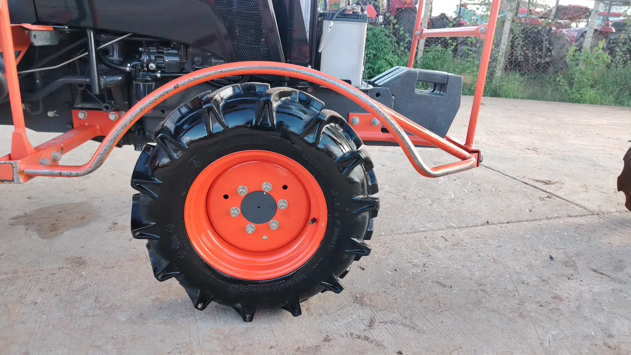 2025 Kubota B2440S-B – Exterior