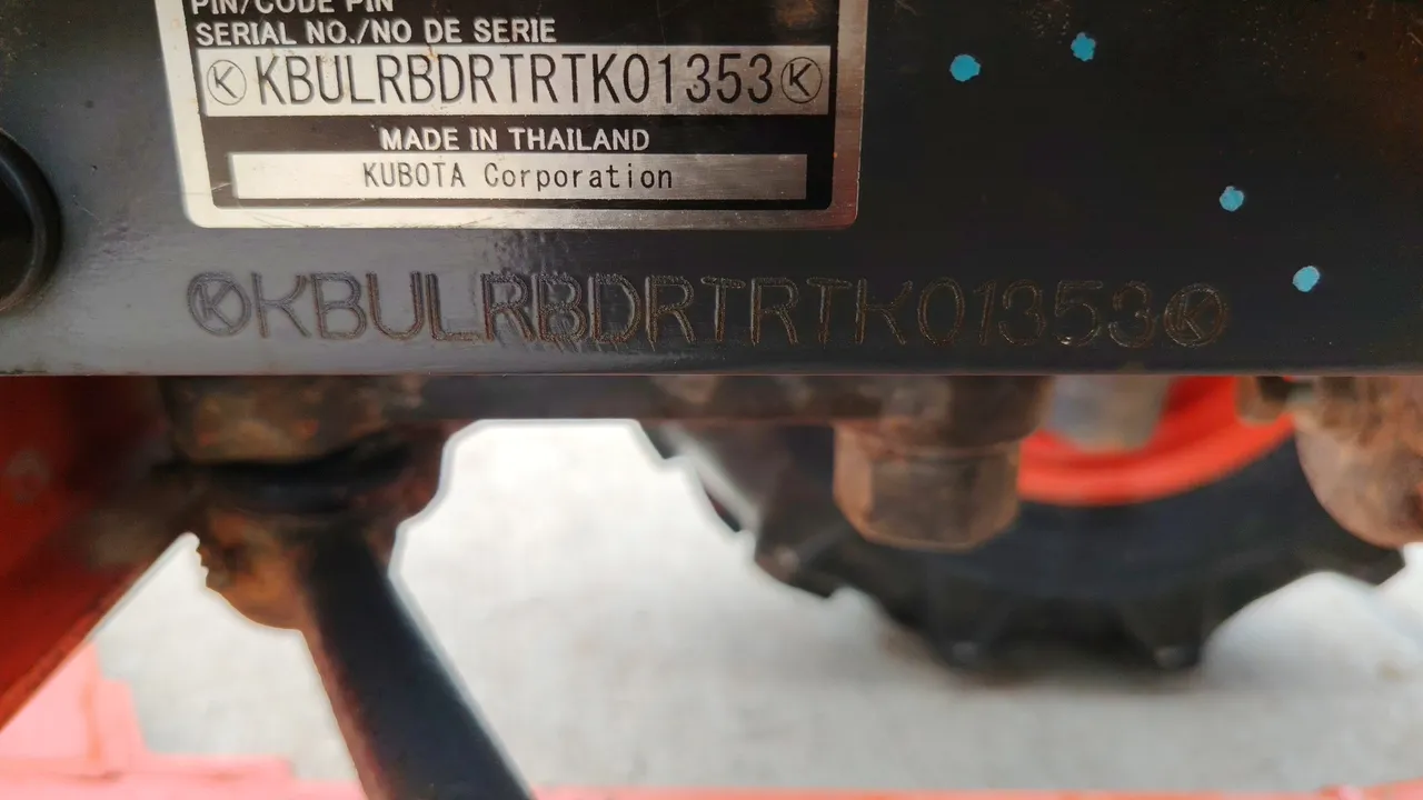 2016 Kubota L4028 – Exterior