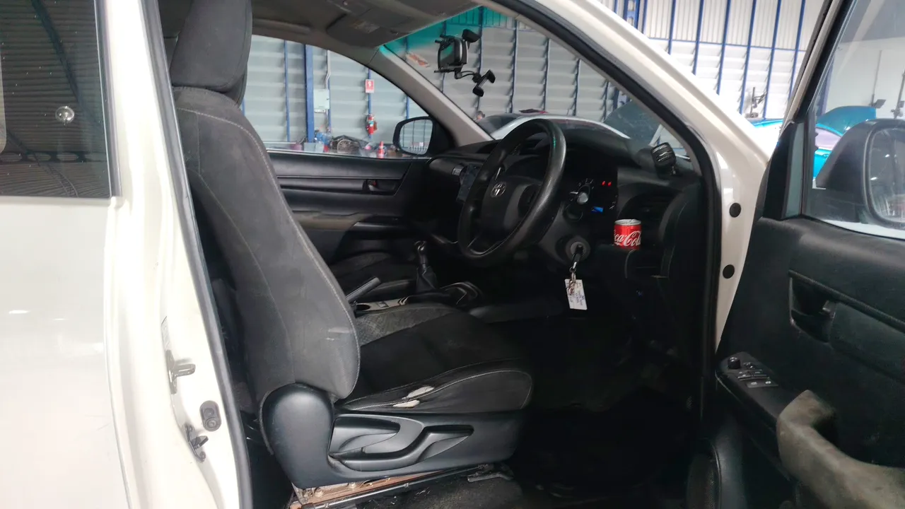 2016 Toyota Hilux Revo – Front