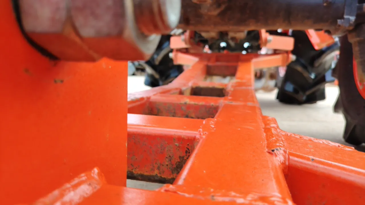 2016 Kubota L4028 – Exterior