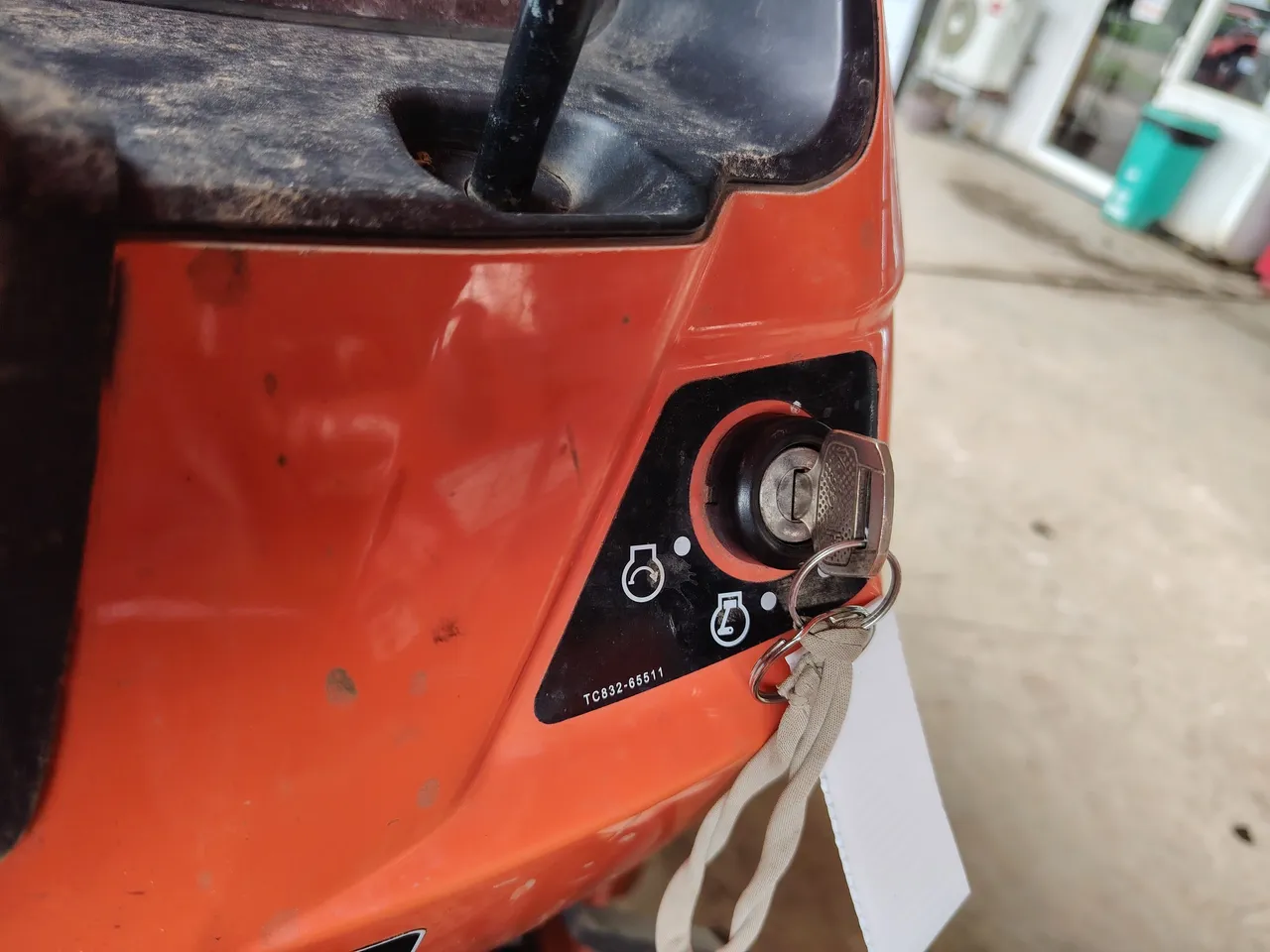 Kubota L5018SP – Exterior