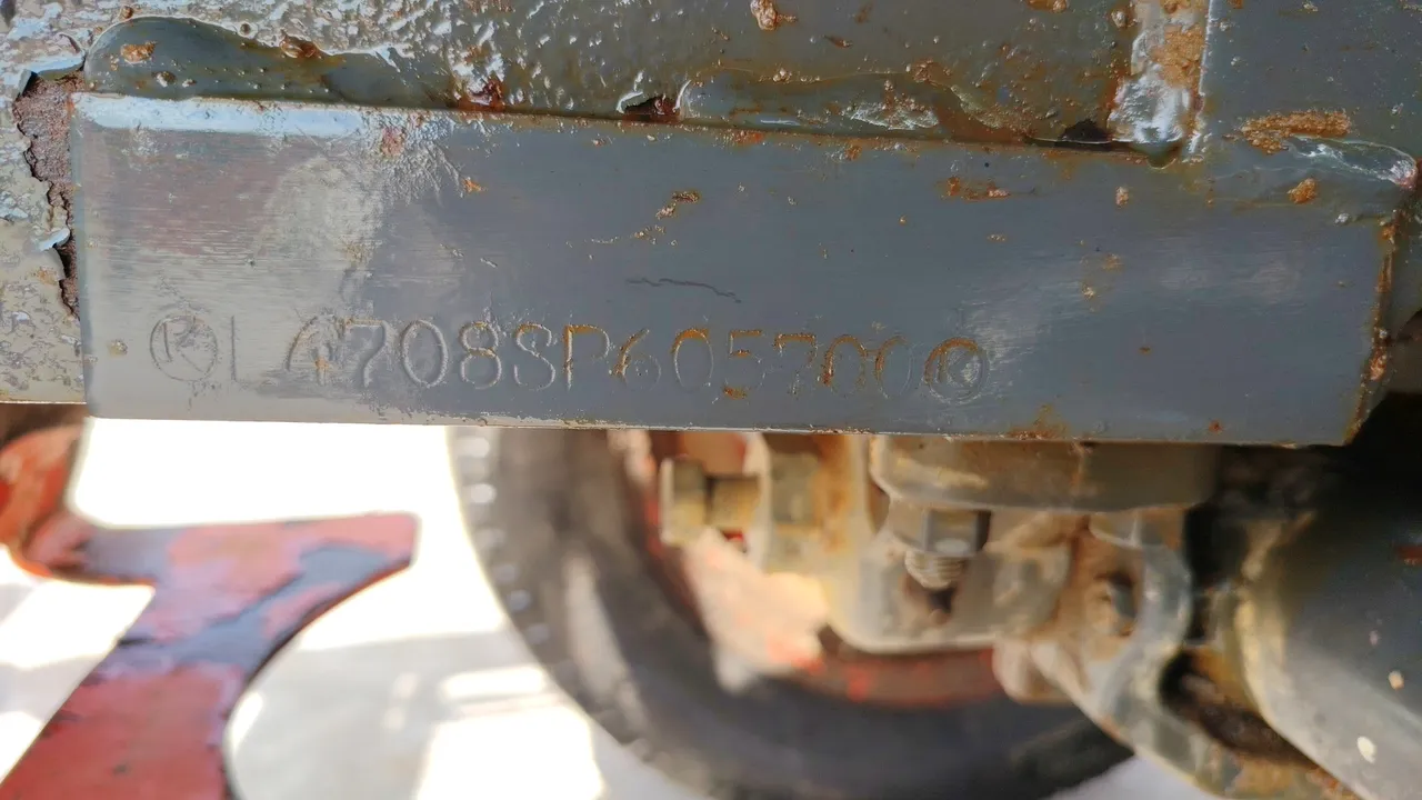 2015 Kubota L4708 SP – Exterior