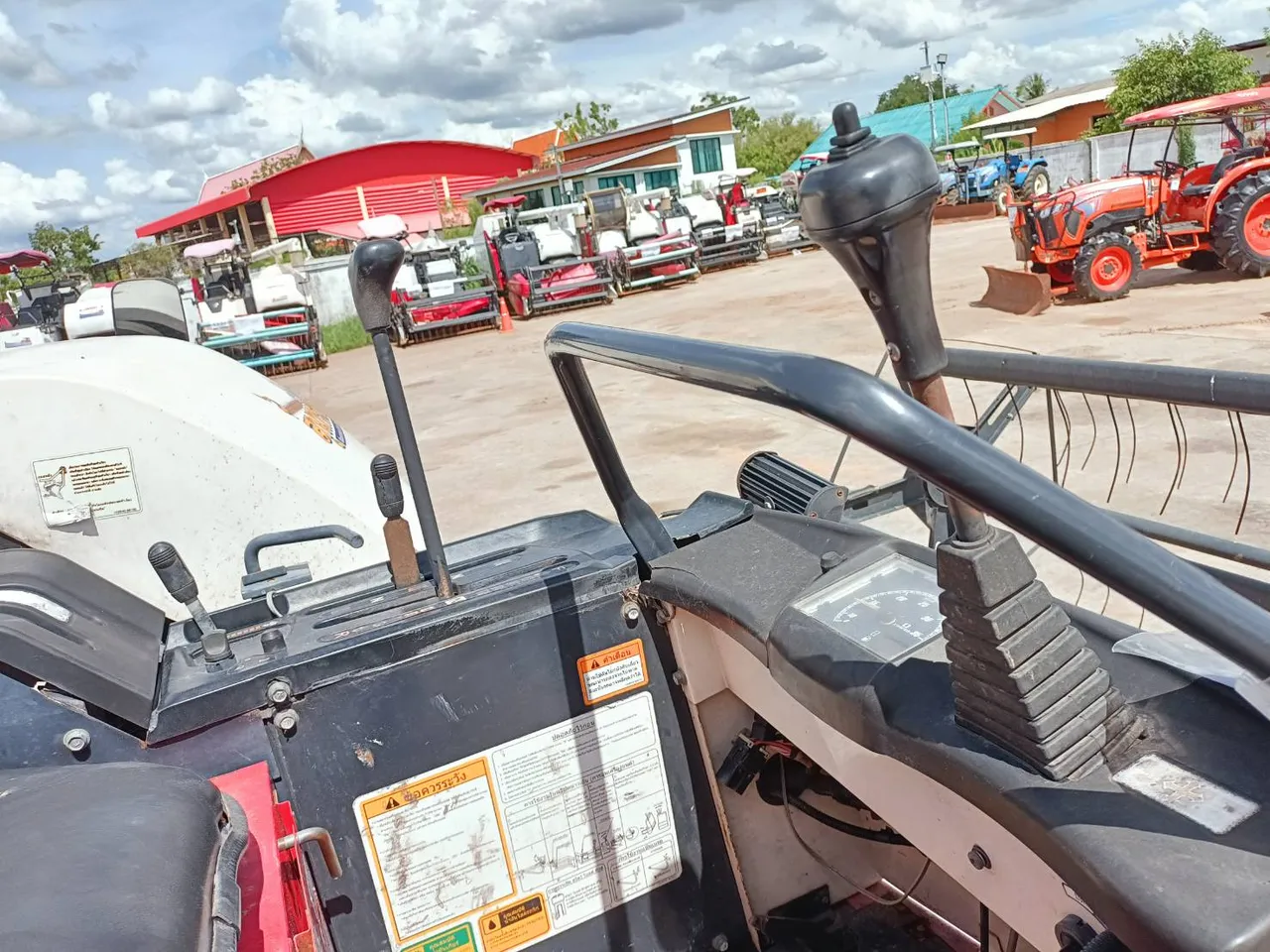 2022 Yanmar AW82V – Back