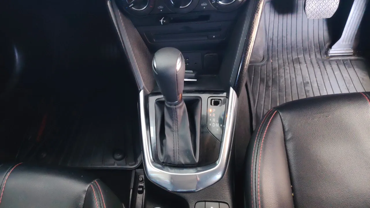 2017 Mazda Mazda2 – Exterior