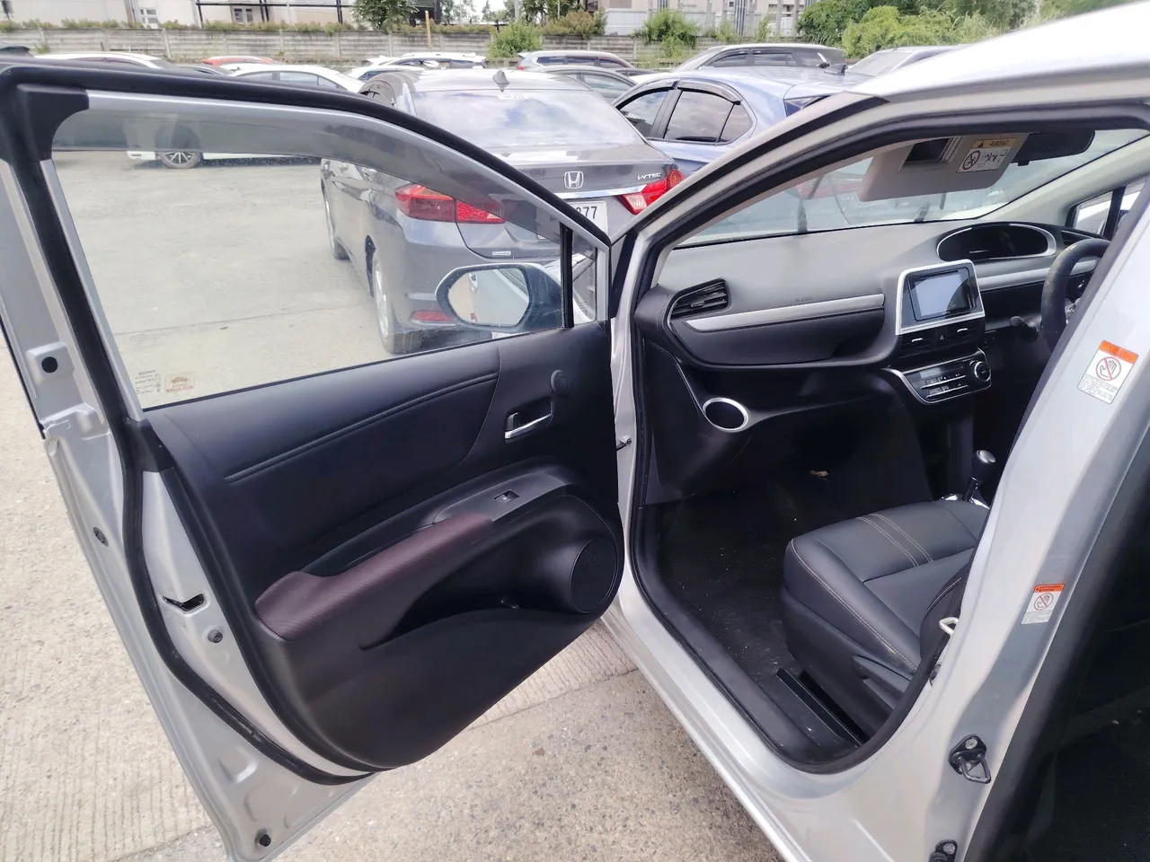 2019 Toyota Sienta – Front