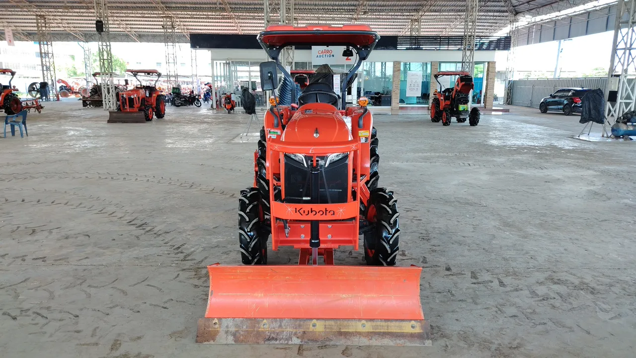 2026 Kubota L3228 – Exterior