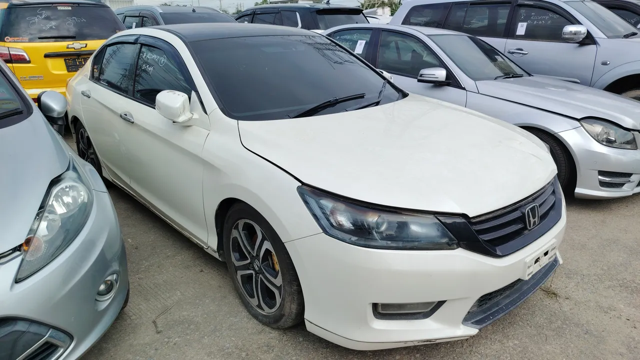 2013 Honda Accord – Exterior