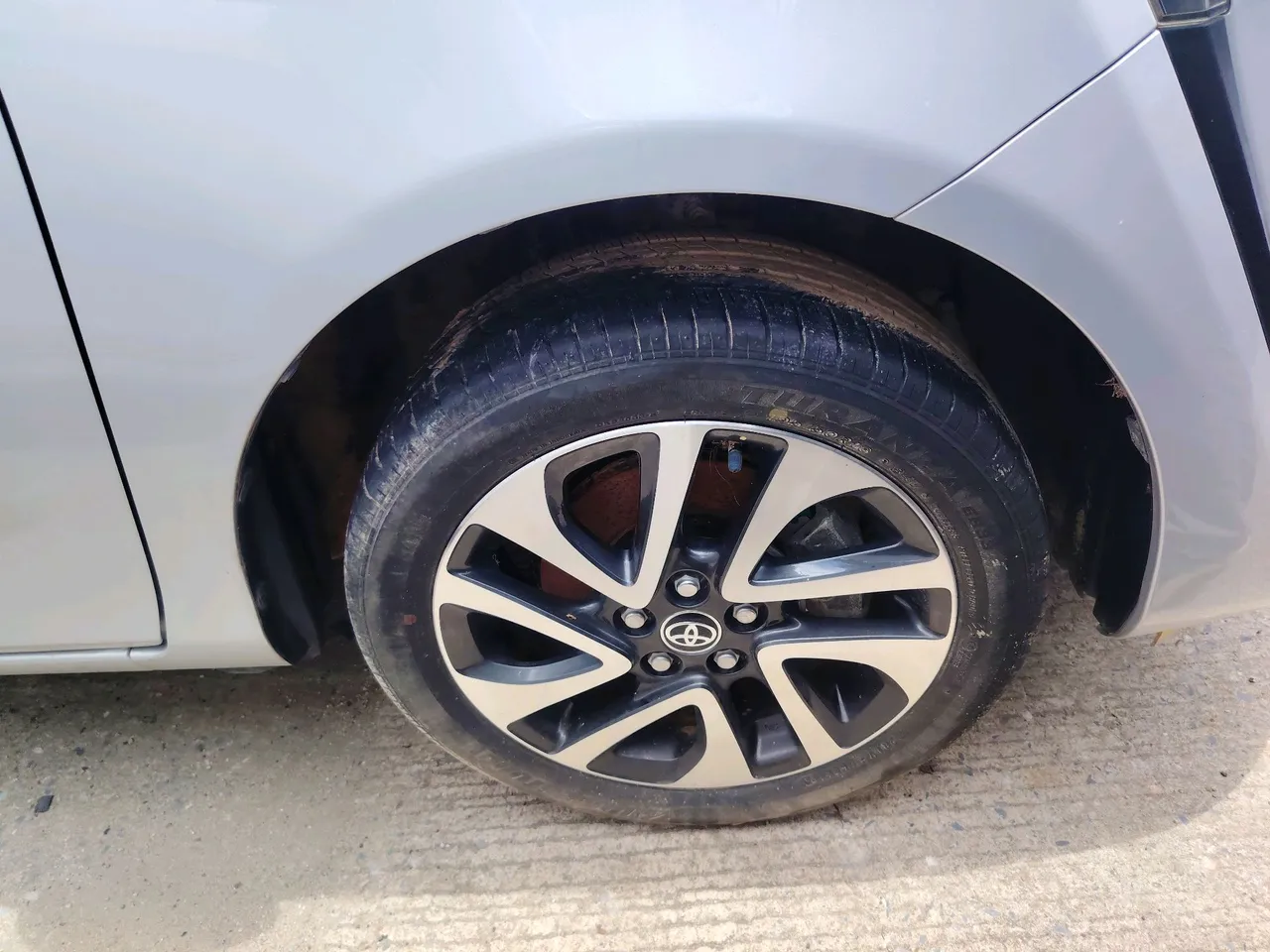 2019 Toyota Sienta – Front