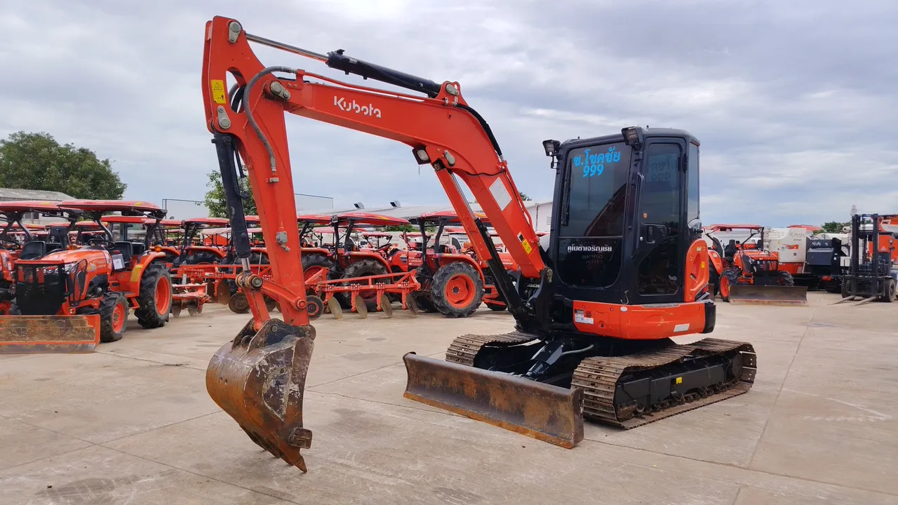 2025 Kubota U55-6S KIS KM – Front