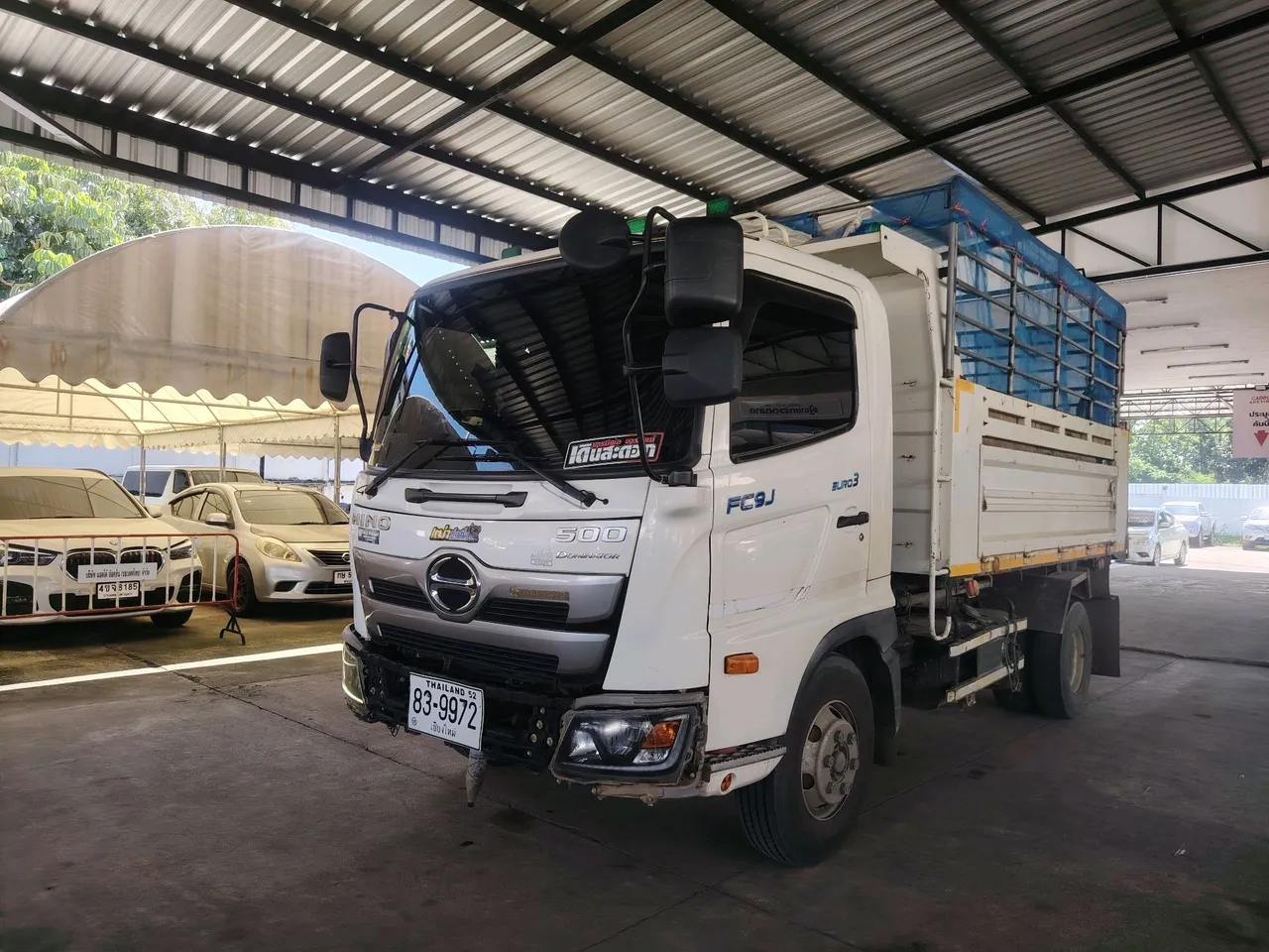 2022 Hino Dominator – Exterior
