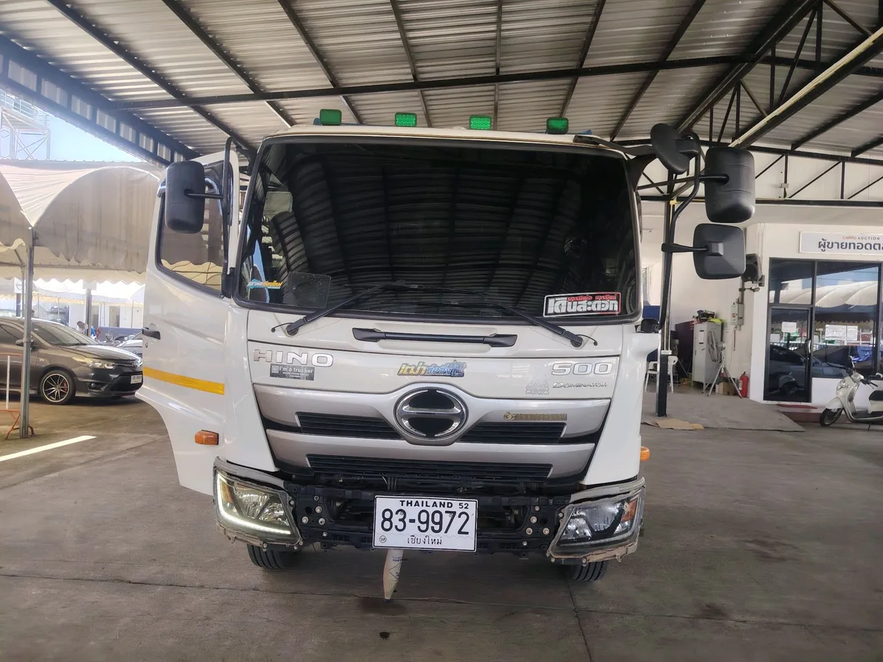 2022 Hino Dominator – Exterior