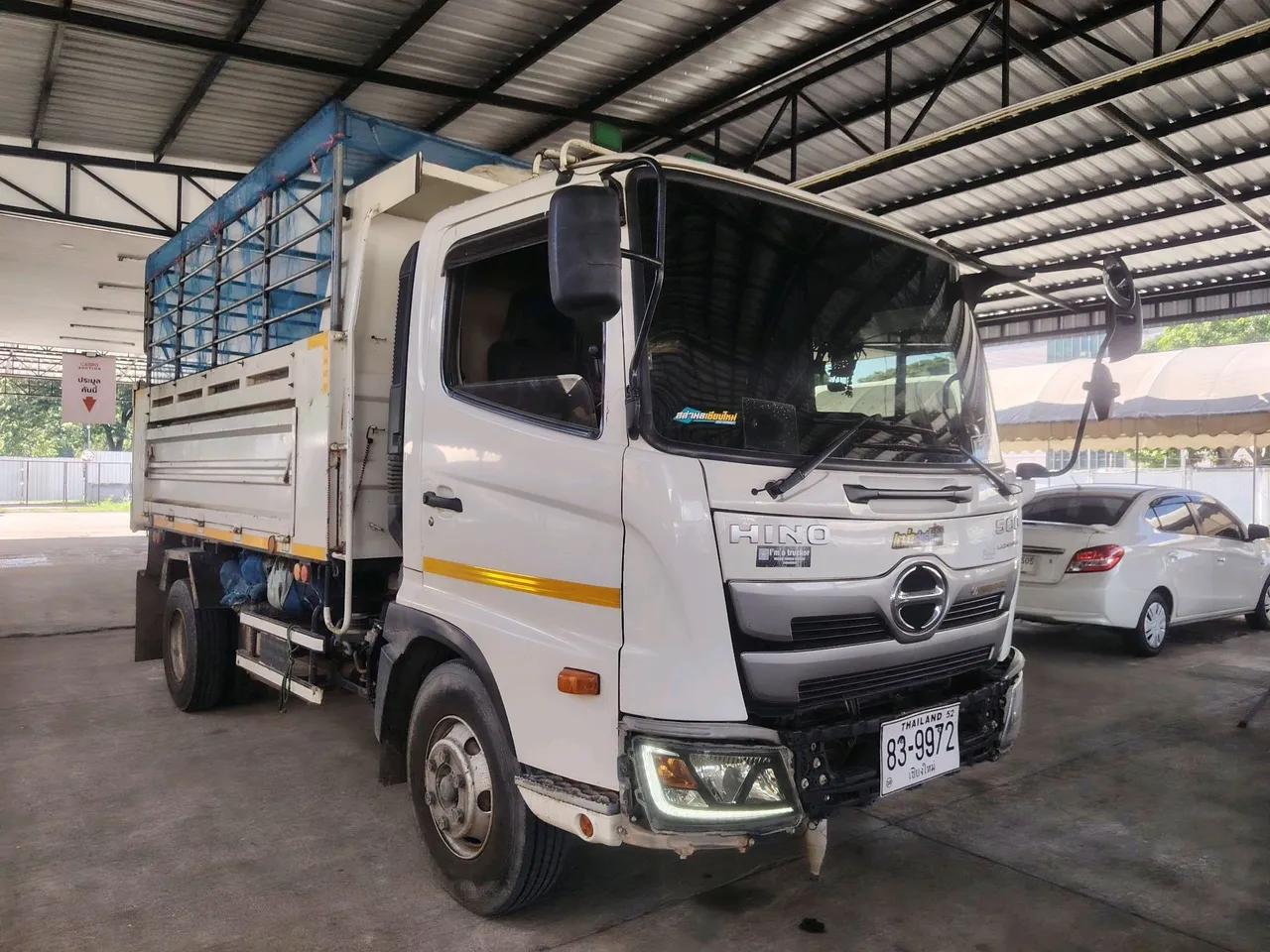 2022 Hino Dominator – Exterior