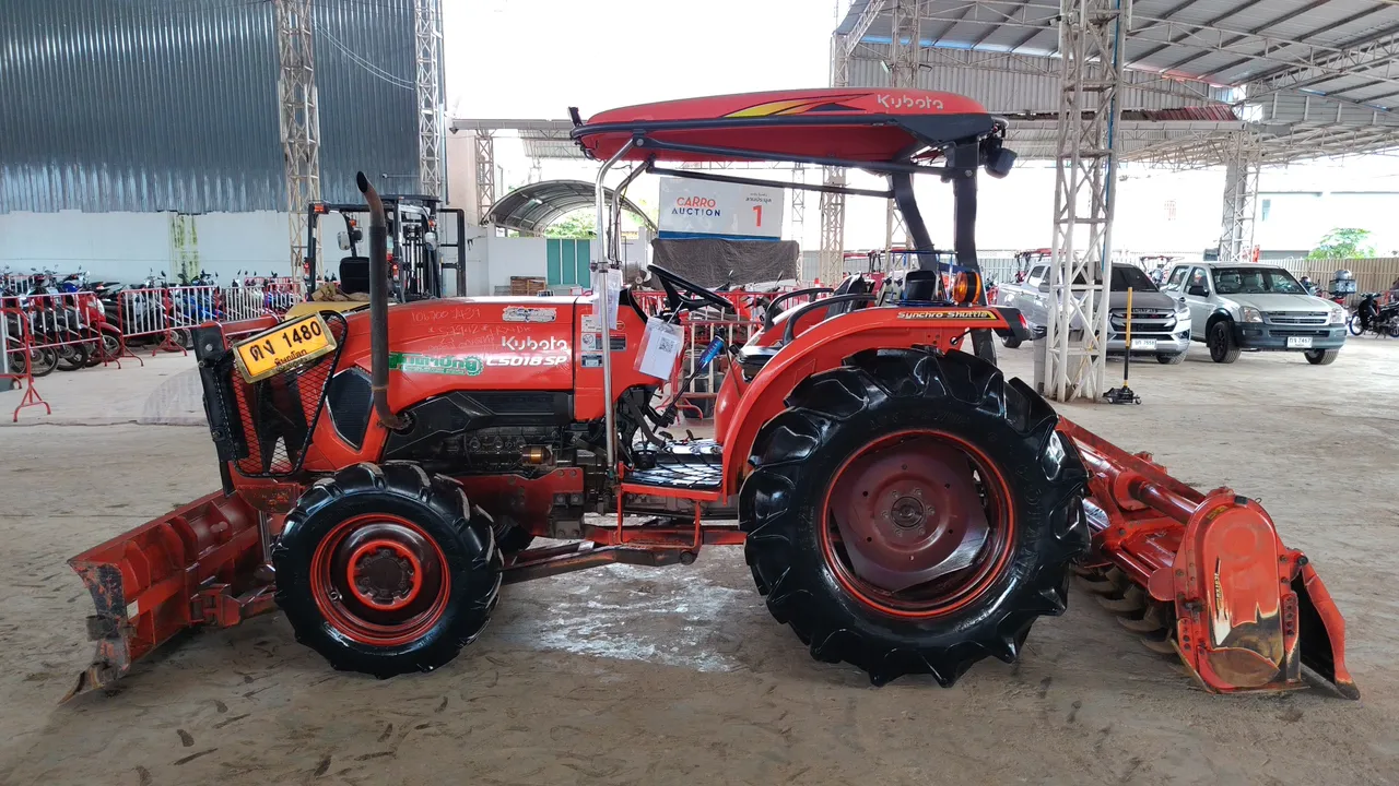 Kubota L5018SP – Exterior