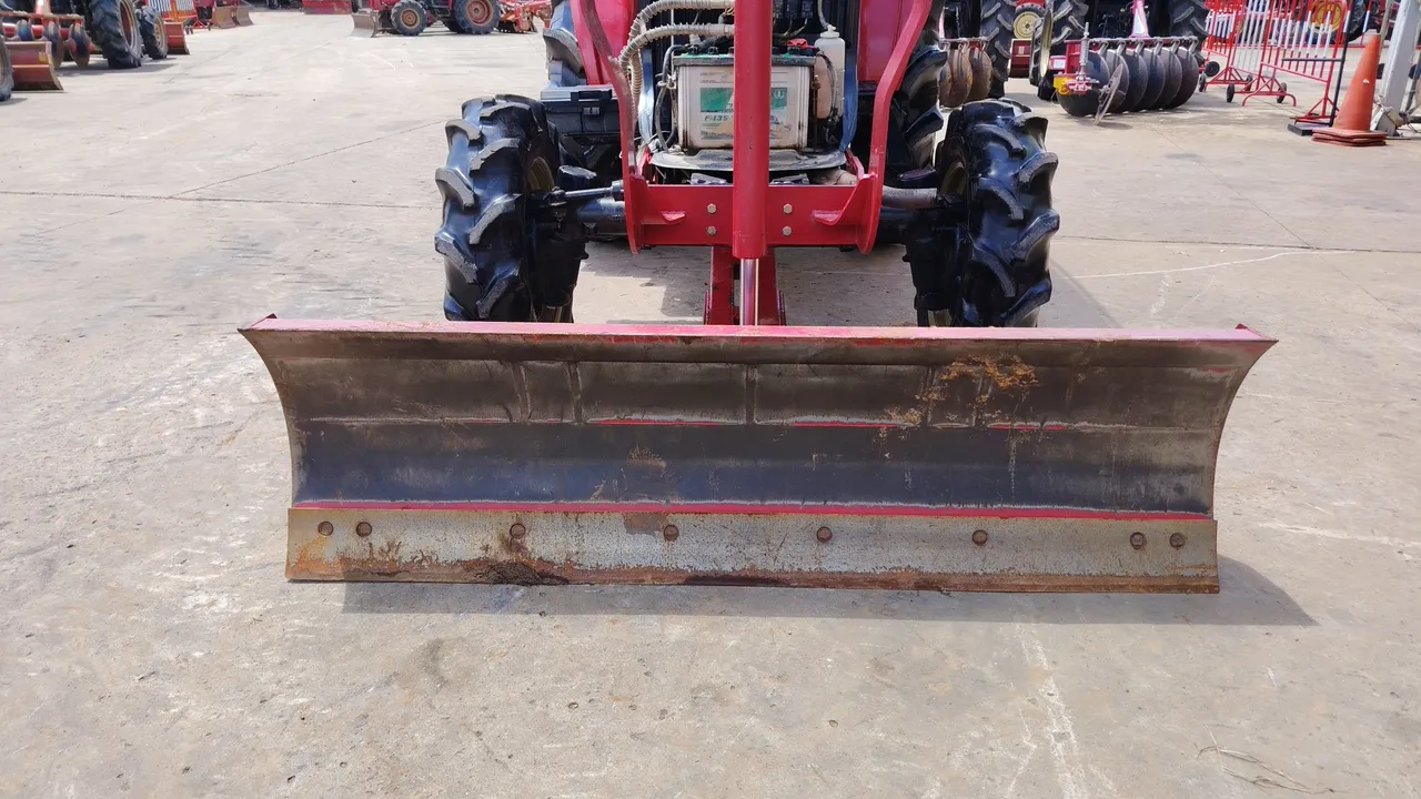 2022 Yanmar YM351R – Exterior