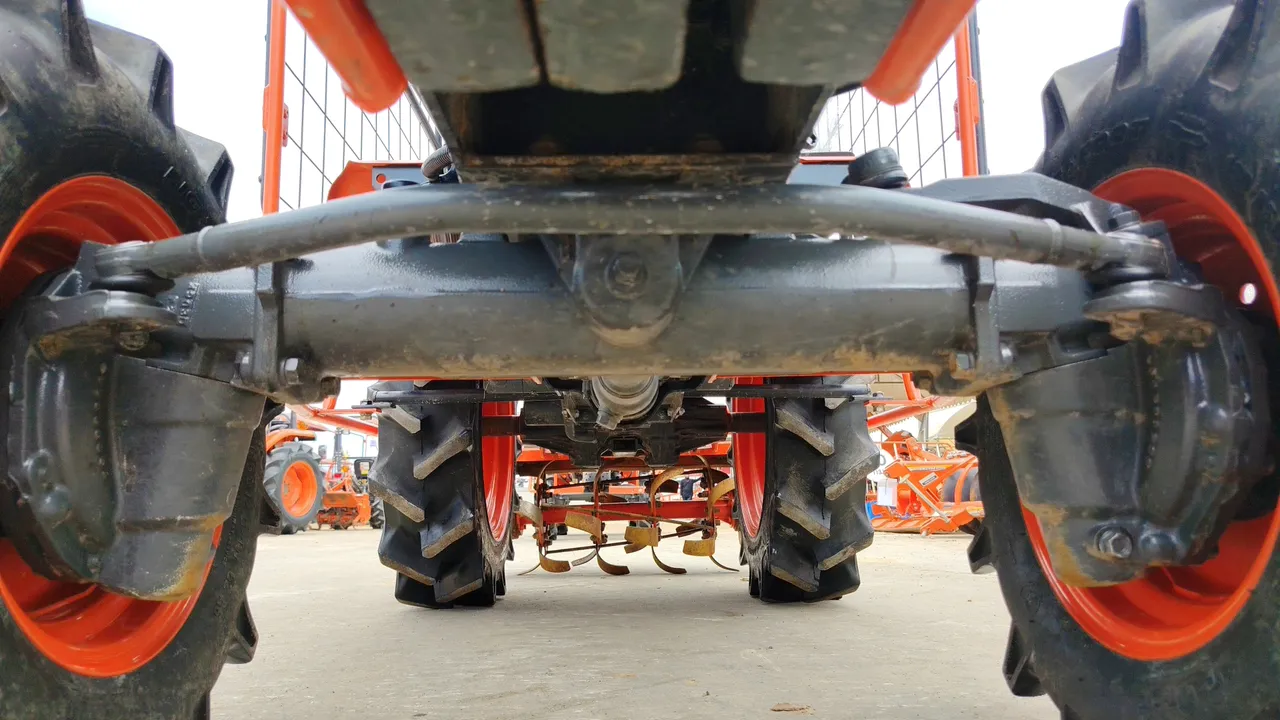 2024 Kubota B2440S-B – Exterior