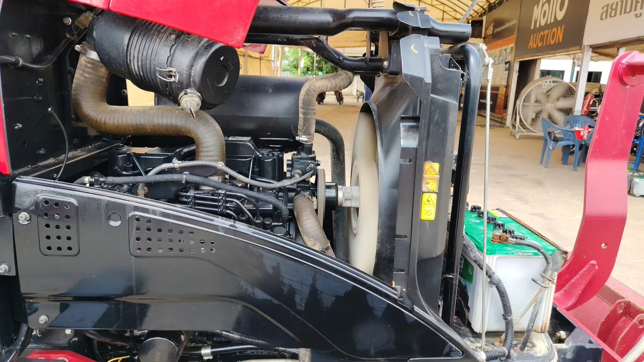 2022 Yanmar YM351R – Exterior