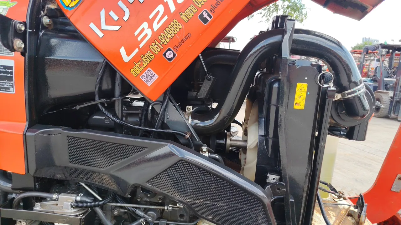 2022 Kubota L3218SP – Engine