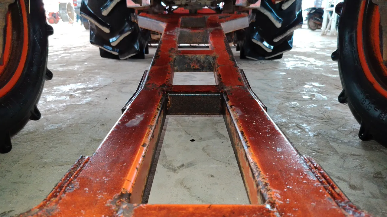 Kubota L5018SP – Exterior