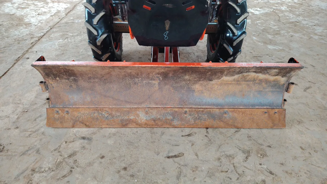 Kubota L5018SP – Exterior