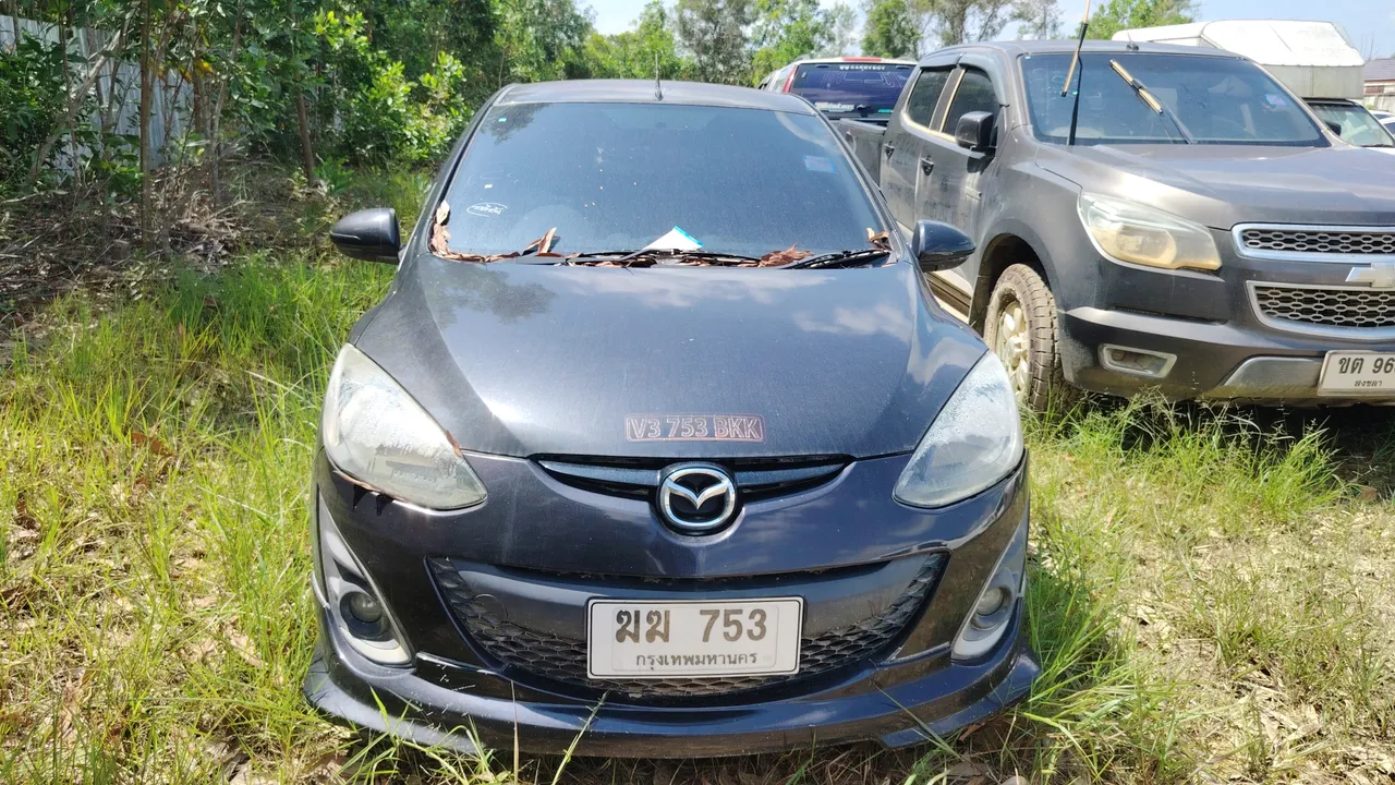 2011 Mazda Mazda2 – Exterior