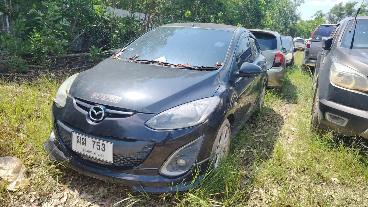 2011 Mazda Mazda2 – Exterior