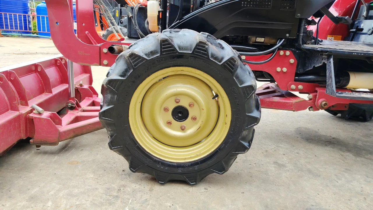 2022 Yanmar YM351R – Exterior