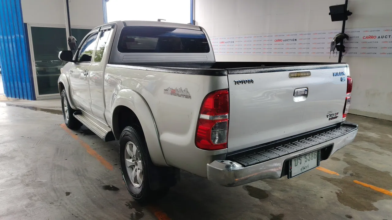 2014 Toyota Hilux Vigo – Back