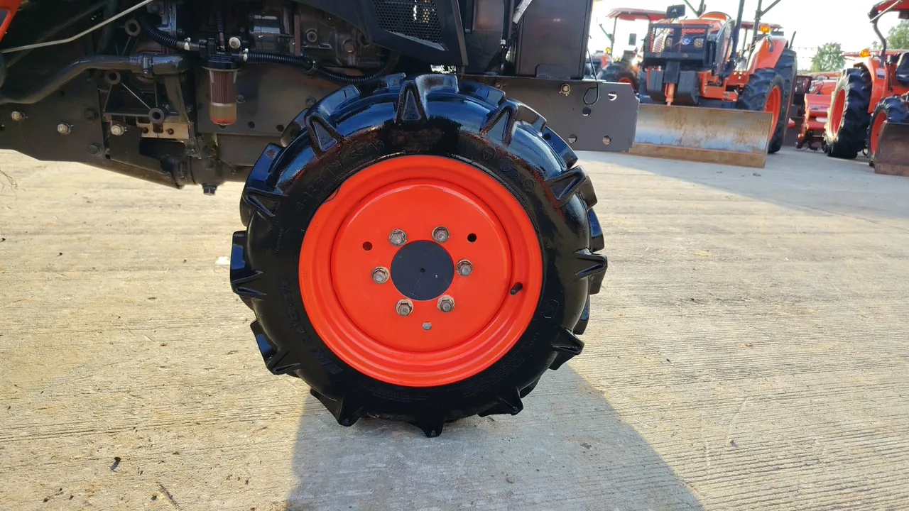 2024 Kubota B2140S-B – Exterior