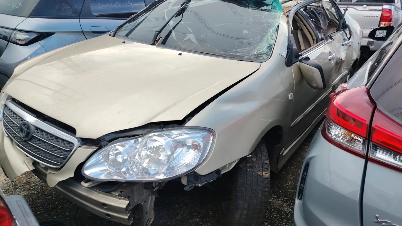 2005 Toyota Corolla Altis – Exterior
