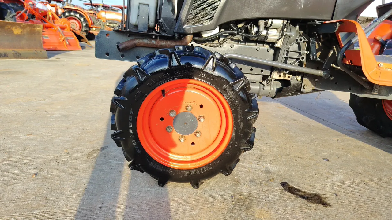 2024 Kubota B2140S-B – Exterior